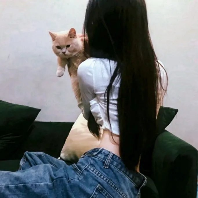 赛马女孩